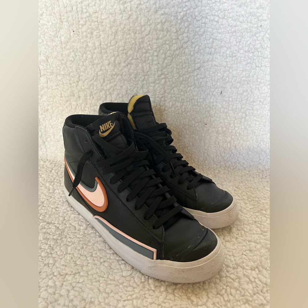 Wmns Blazer Mid '77 'Infinite Black-Nike black high tops